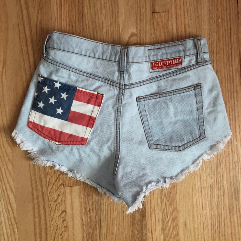 The laundry room American flag denim shorts